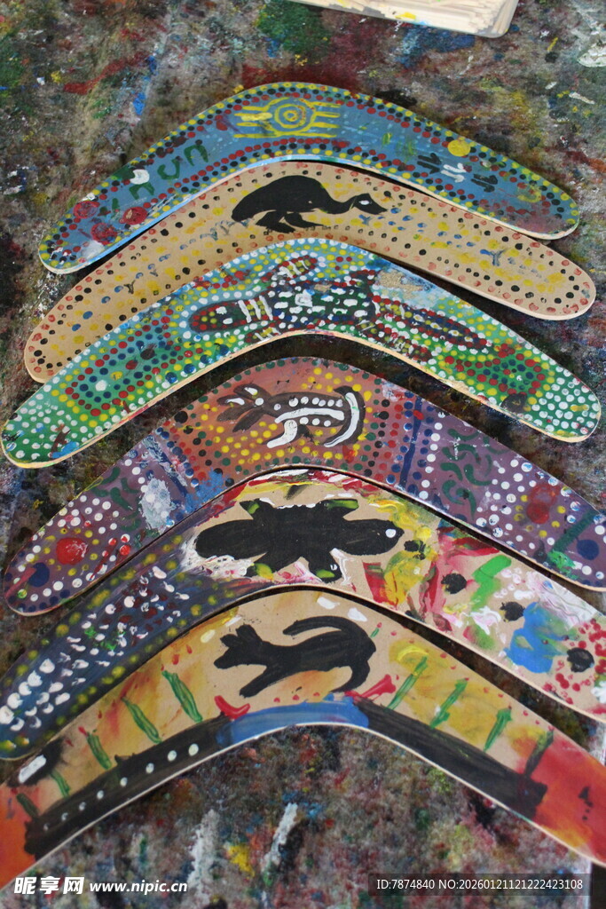 多彩传统面具艺术展示