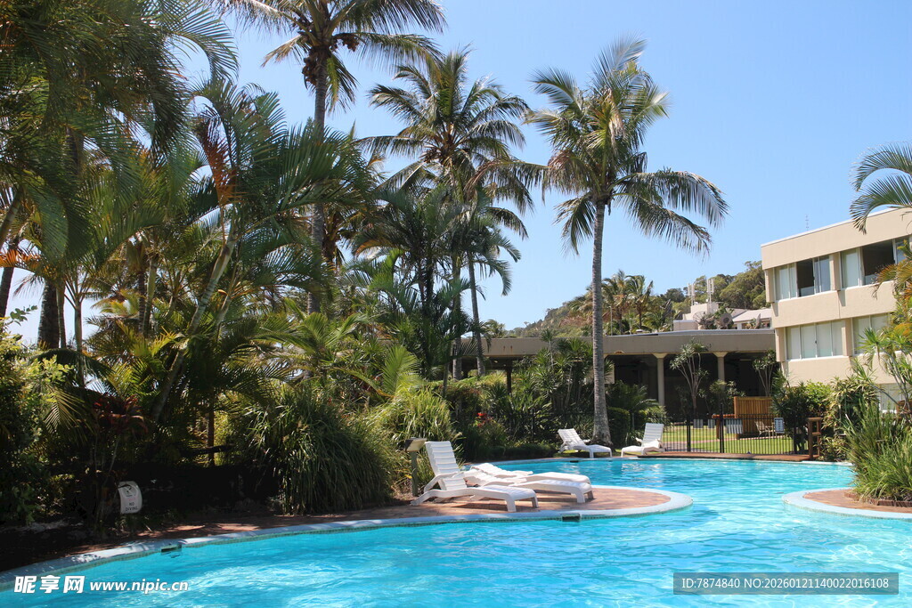 热带风情泳池度假胜地