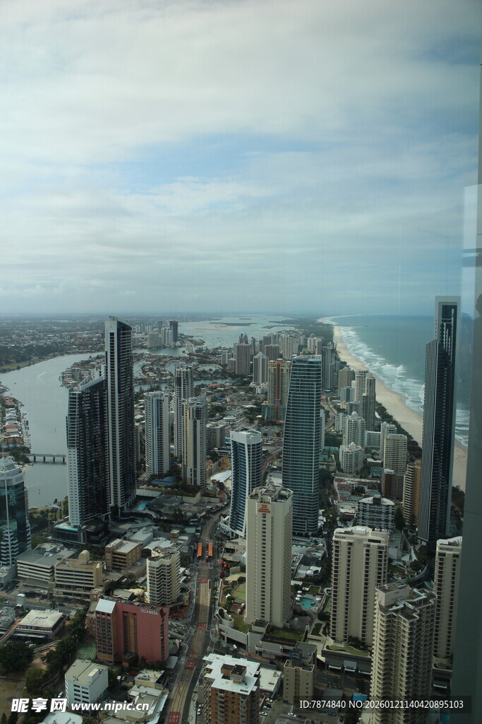 俯瞰繁华都市天际线