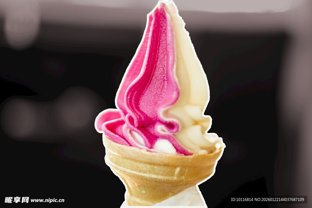 双色甜筒冰淇淋