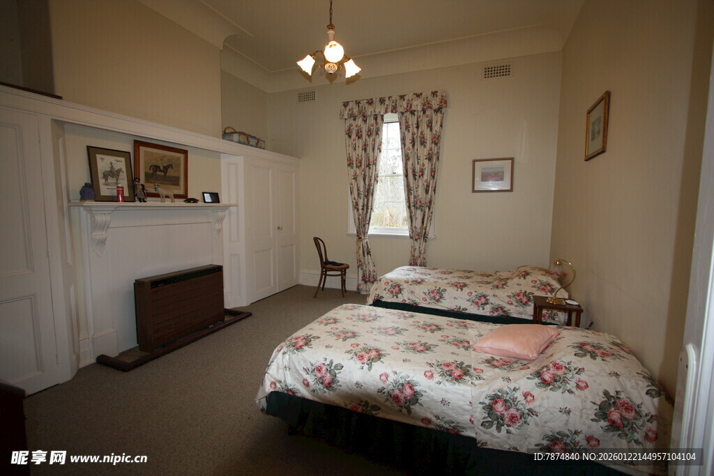 温馨复古风卧室室内场景