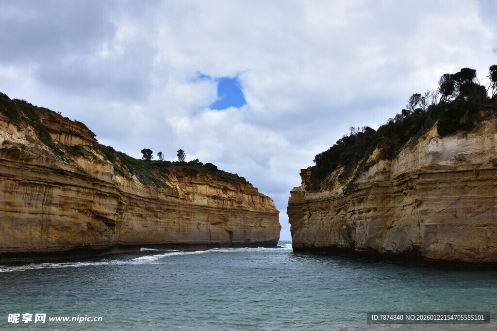壮丽海岸峡湾景观