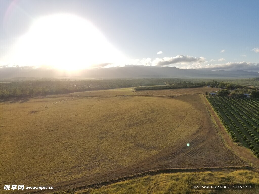 田野风光航拍图