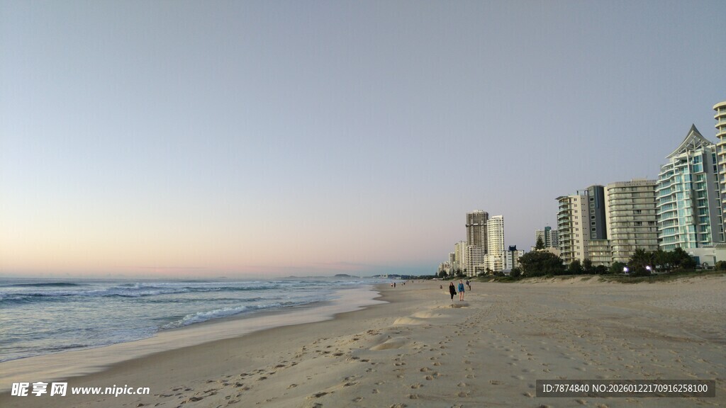 海滨城市美丽的海岸线
