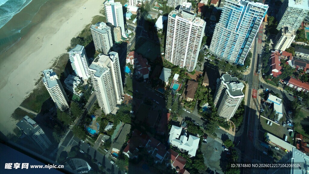 俯瞰繁华都市高楼景观