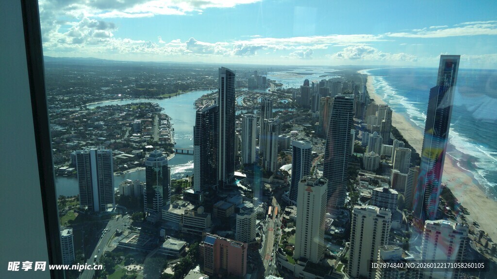 俯瞰繁华都市天际线