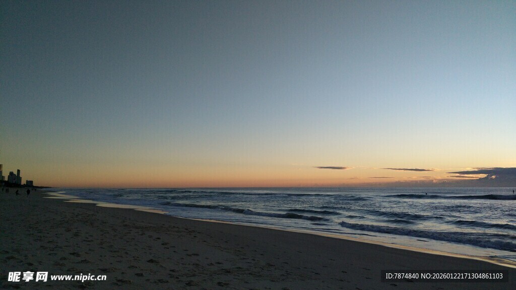 海滩日落美景