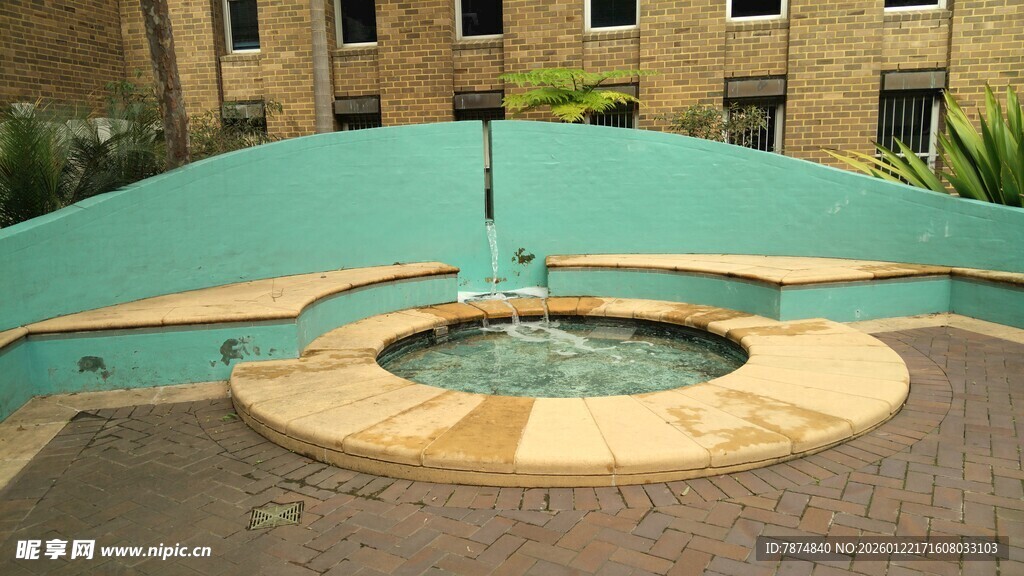 户外圆形喷泉景观设计