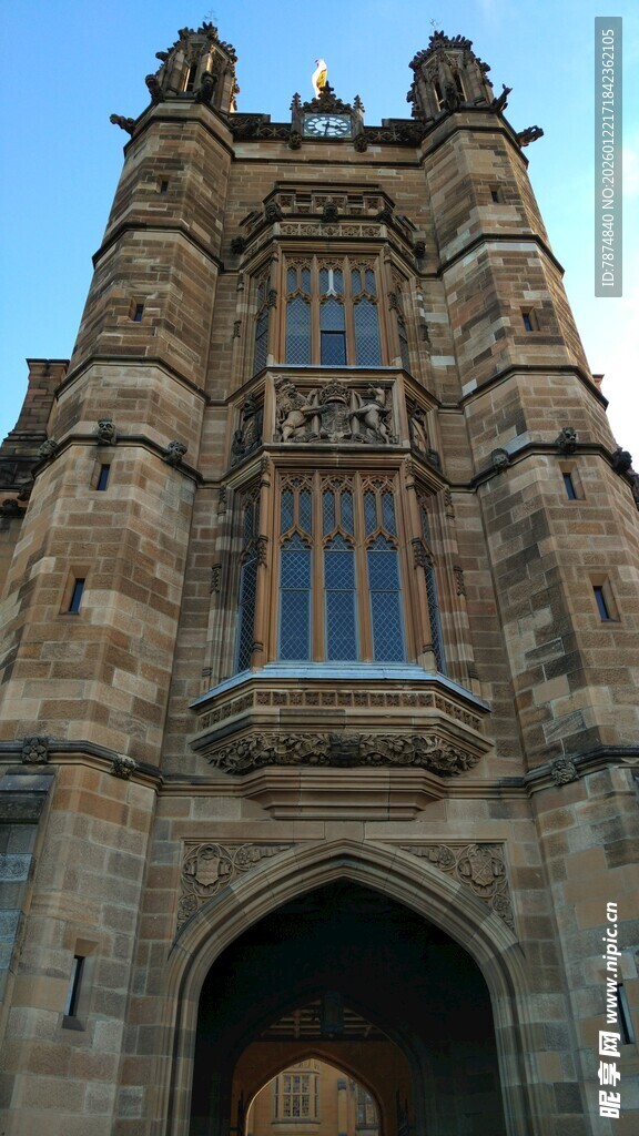 古老宏伟的欧式建筑外观