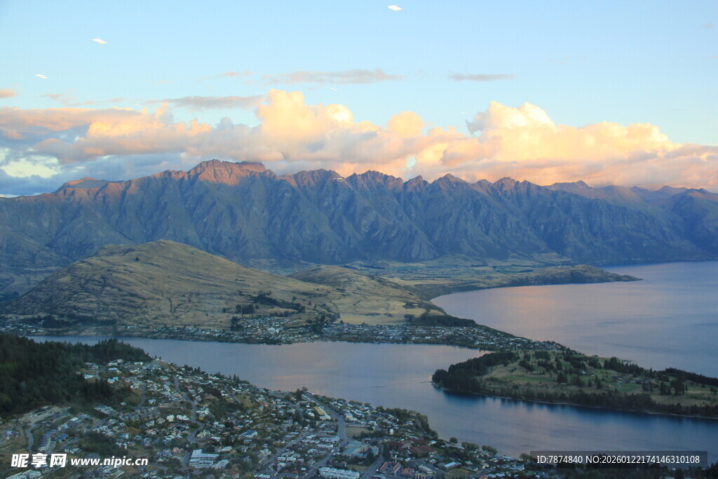 壮丽山水间的美丽景致