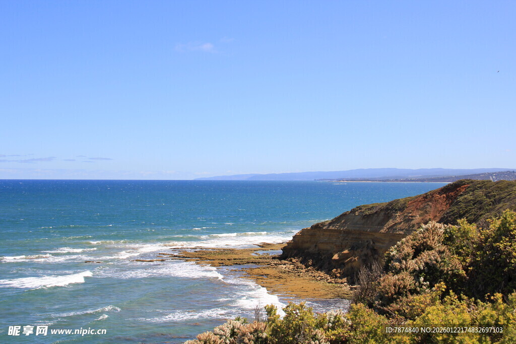海岸风光 海浪拍击岩石