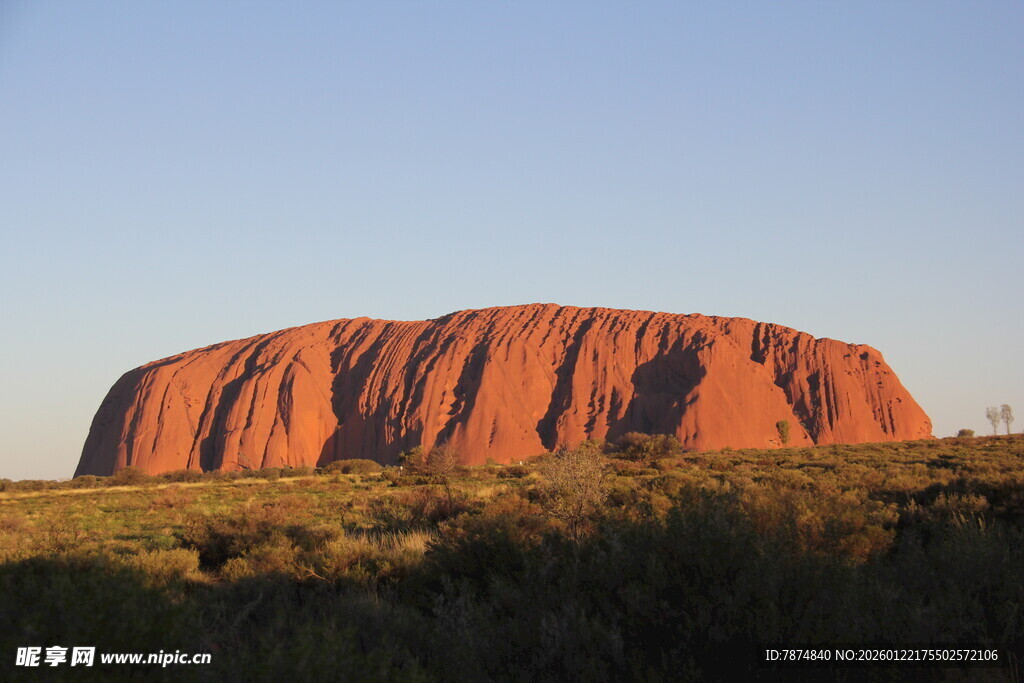 澳大利亚乌鲁鲁巨石风光