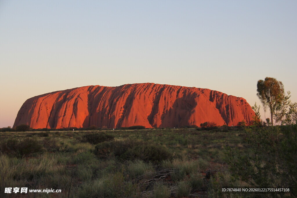 澳大利亚乌鲁鲁巨石景观