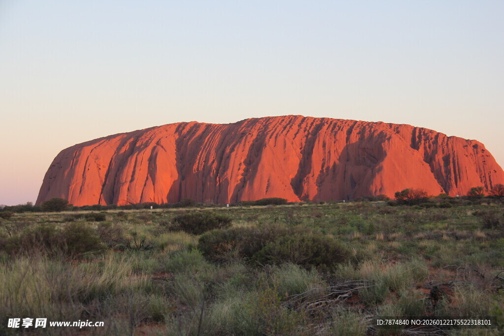 澳大利亚乌鲁鲁巨石景观