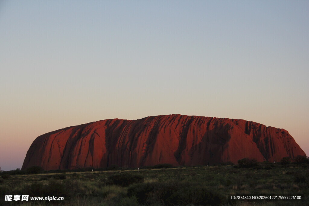 澳大利亚乌鲁鲁巨石景观