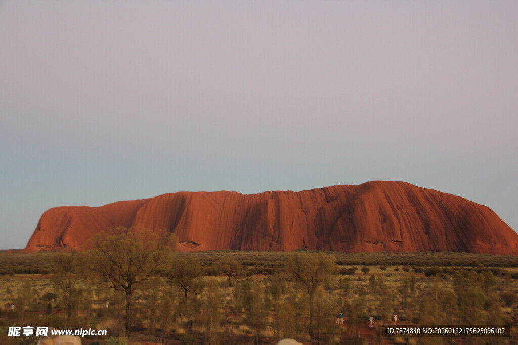 澳大利亚乌鲁鲁巨石景观