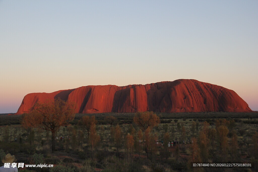 澳大利亚艾尔斯岩壮丽景观