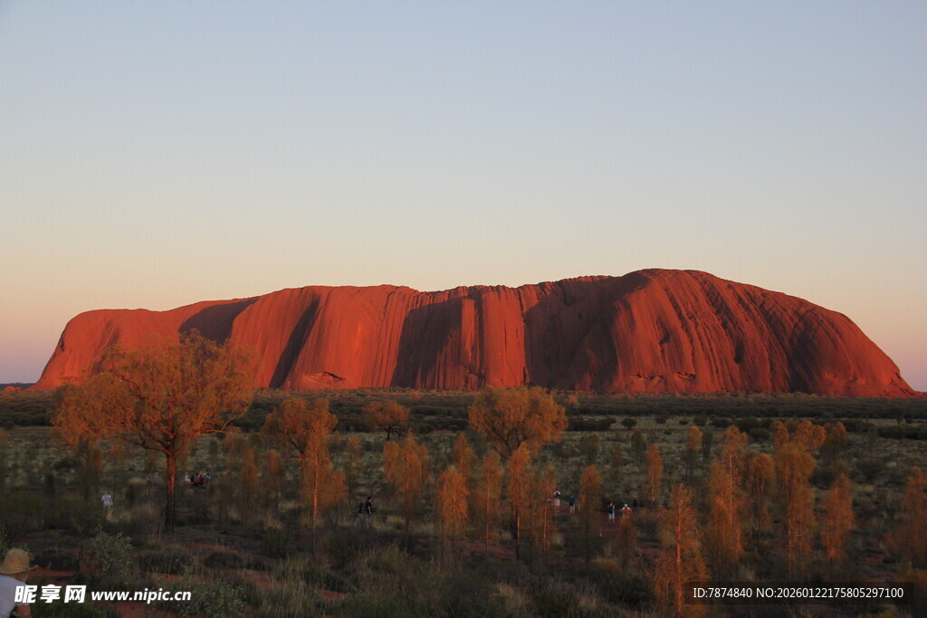 澳大利亚乌鲁鲁巨石景观