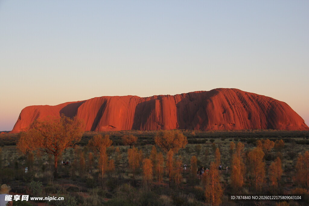 澳大利亚乌鲁鲁巨石景观