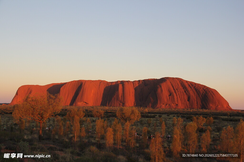 澳大利亚乌鲁鲁巨石景观