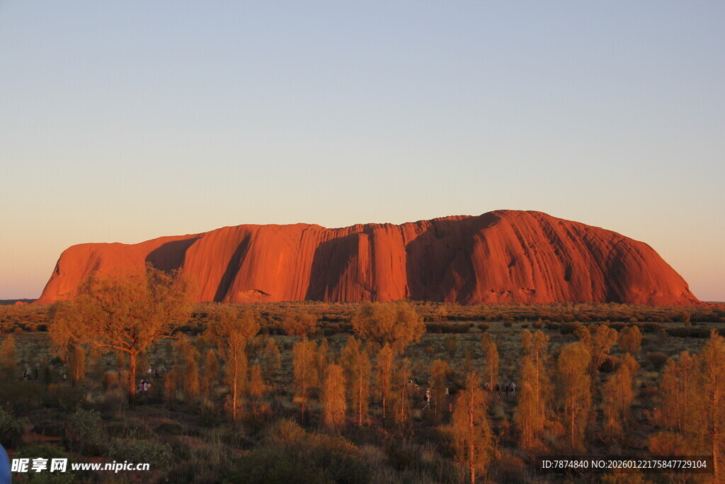 澳大利亚乌鲁鲁巨石景观