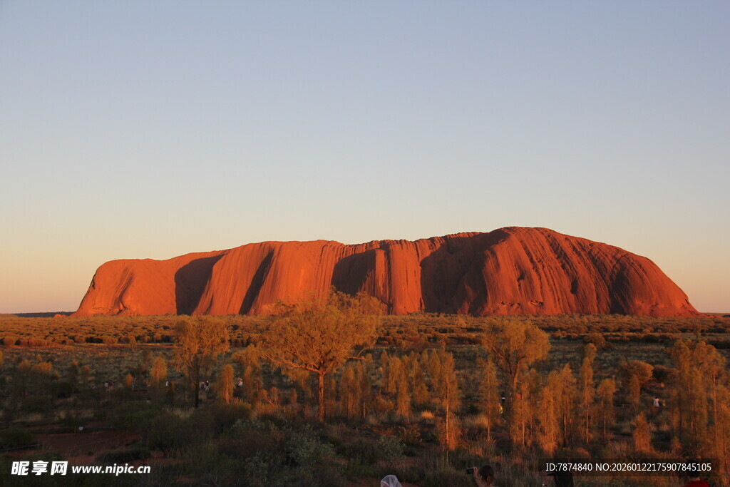 澳大利亚乌鲁鲁巨石景观