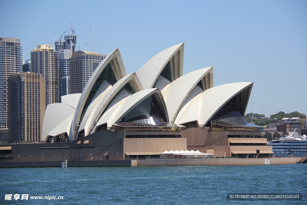 悉尼歌剧院海滨风光