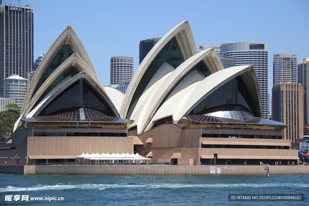 悉尼歌剧院海上景致