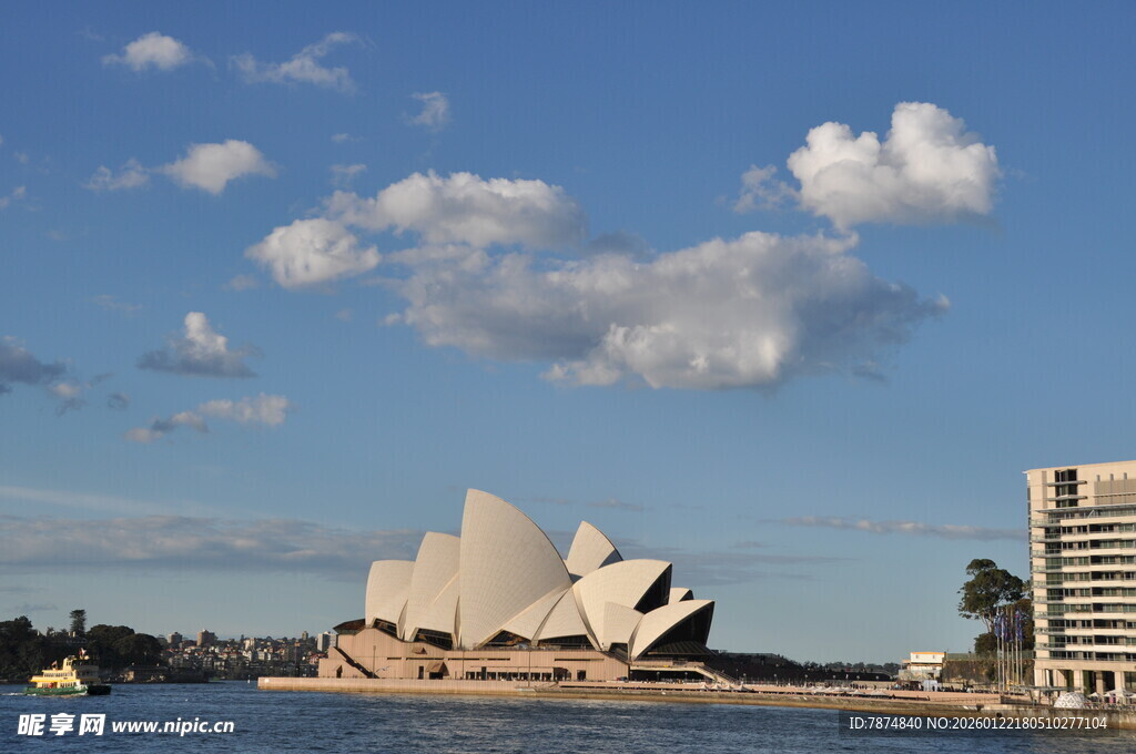 悉尼歌剧院海滨风光