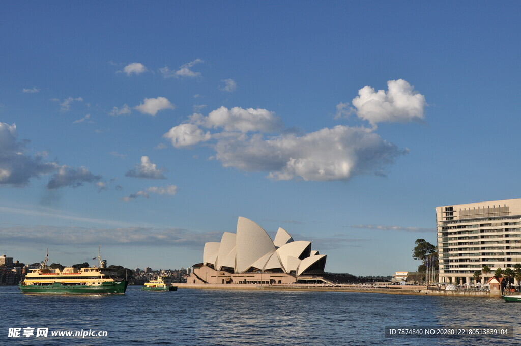悉尼歌剧院海滨风光