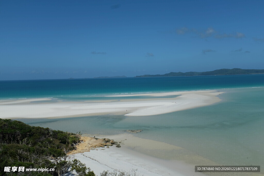 美丽的海边沙滩风景