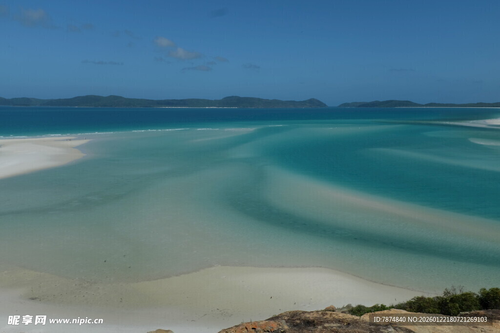 梦幻海岛蓝白相间美景