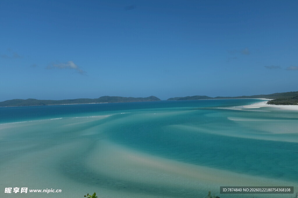 美丽的蓝色海洋风光