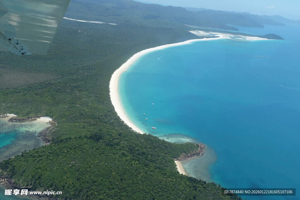俯瞰绝美海岸线风光