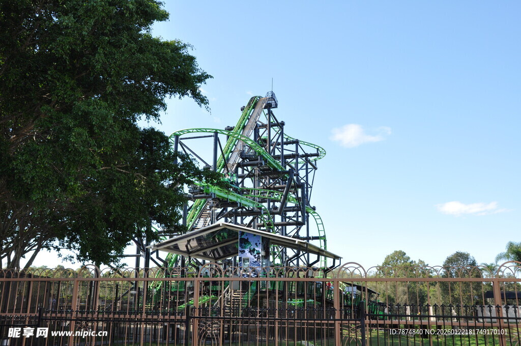 户外大型木质滑梯游乐设施