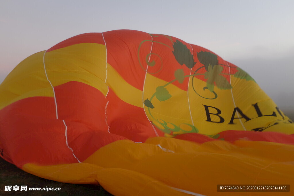 彩色充气玩具球