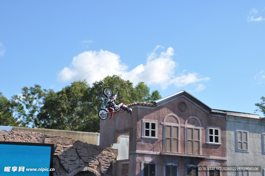 复古风格建筑外观