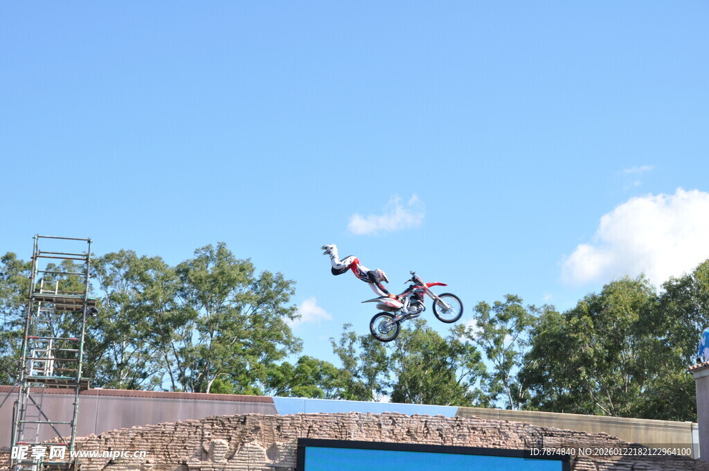 极限摩托空中酷炫特技