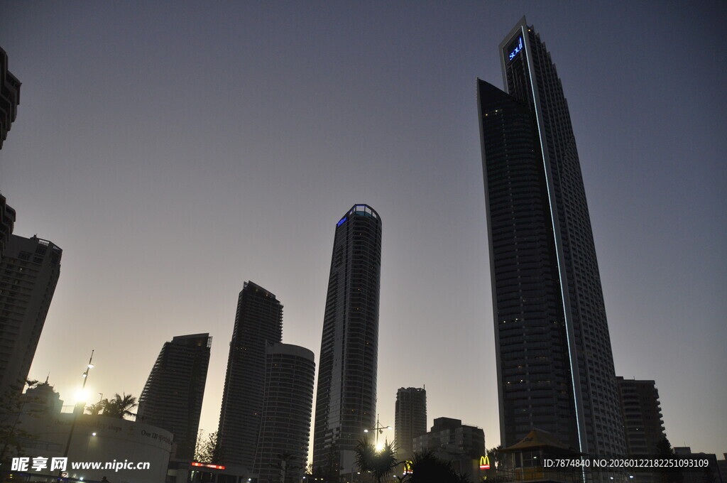 城市天际线剪影