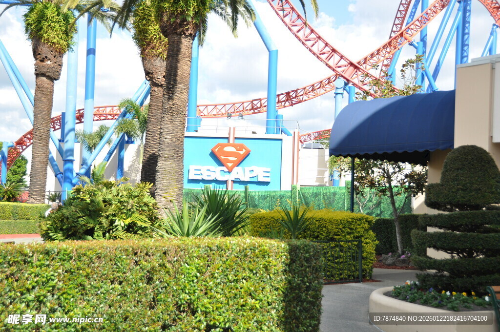 游乐园超人主题景观一角