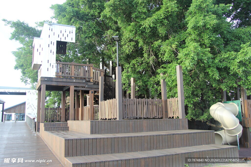 户外木质休闲观景平台