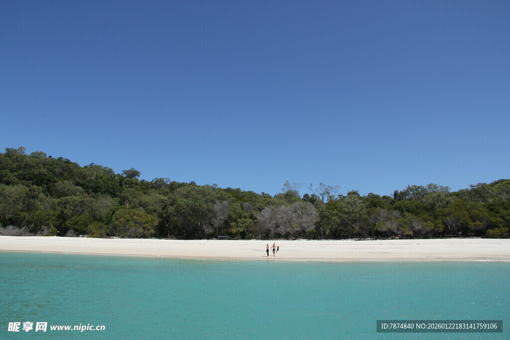 碧海白沙的美丽海岸风光