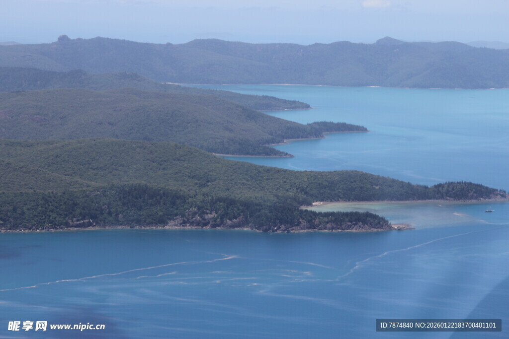 美丽海景中的岛屿风光