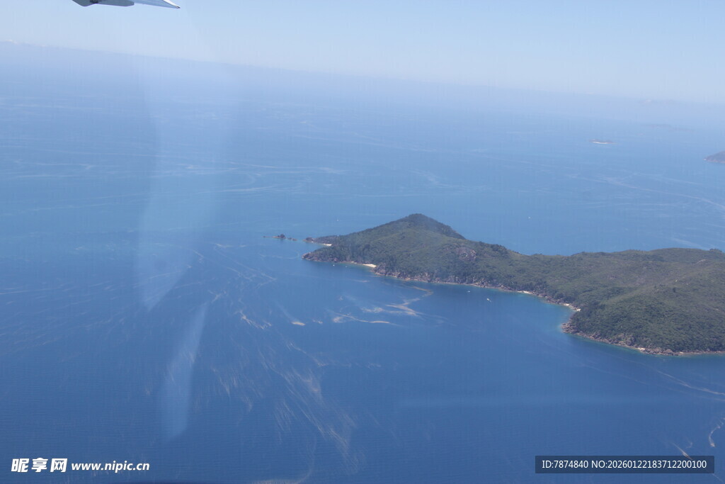 俯瞰海上岛屿风光