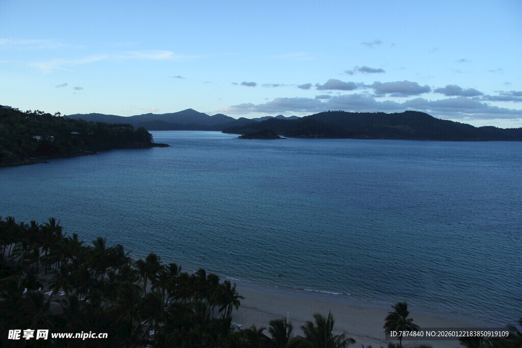 美丽海滨风光景色如画