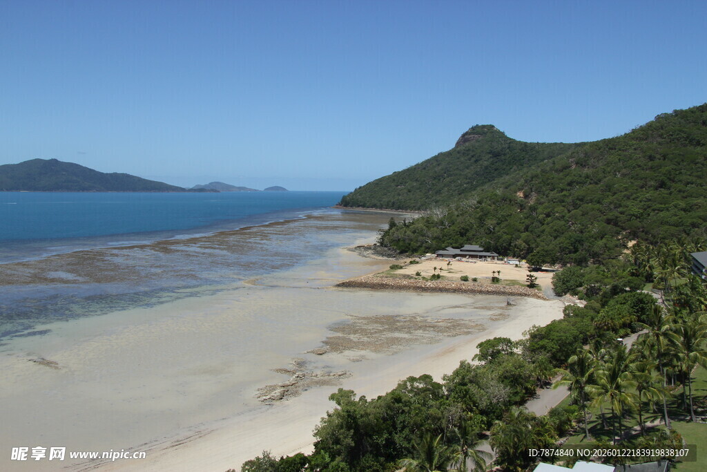 美丽海滨沙滩风光