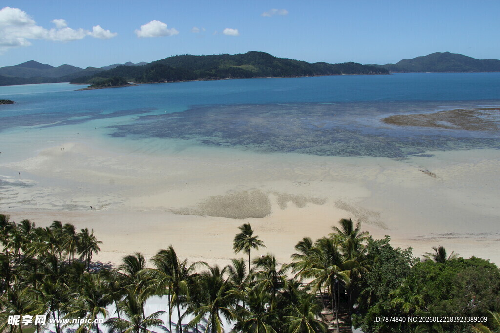 美丽海岛沙滩风光
