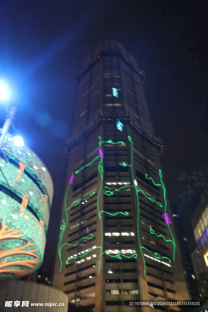 夜晚璀璨高楼景观