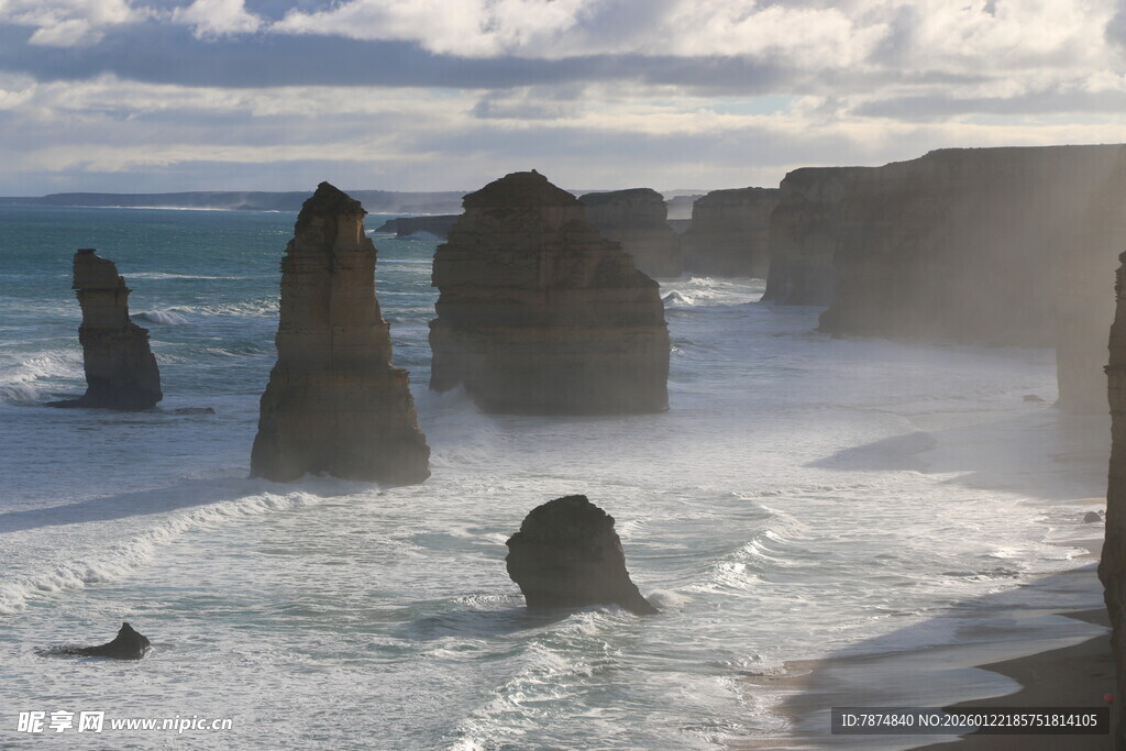 大洋路壮观海岸岩石景观