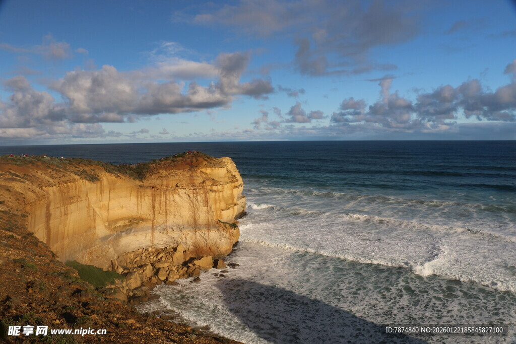 海岸悬崖壮丽海景